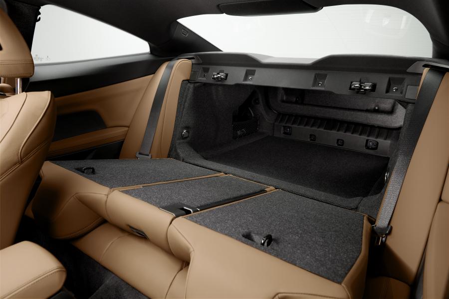 Интерьер BMW 430i Coupe Sport Line (G22) 2020 года  (WW) (фото 27 из 35)